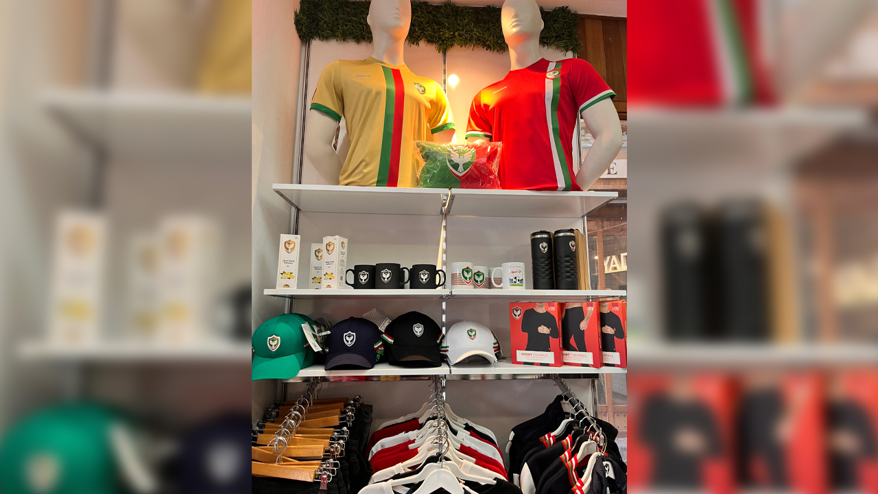 Amedspor’un Bu Mağazası Global Taraftarların Uğrak Noktası Oldu3