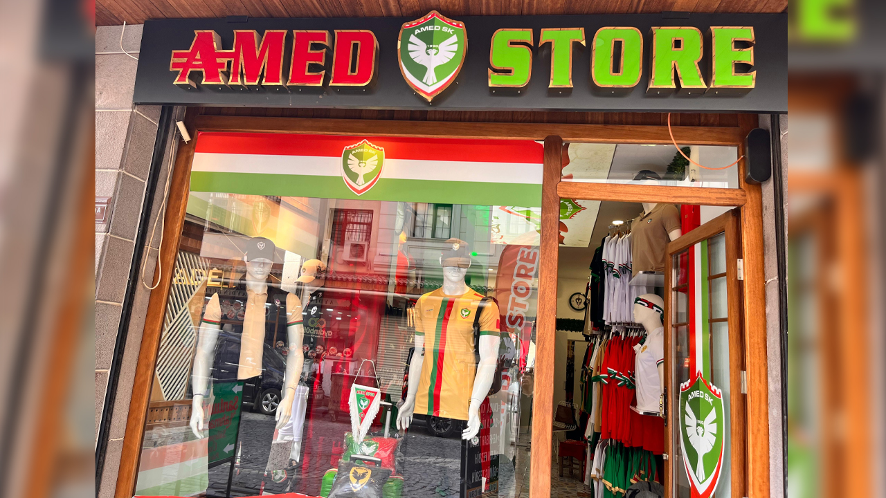 Amedspor’un Bu Mağazası Global Taraftarların Uğrak Noktası Oldu4