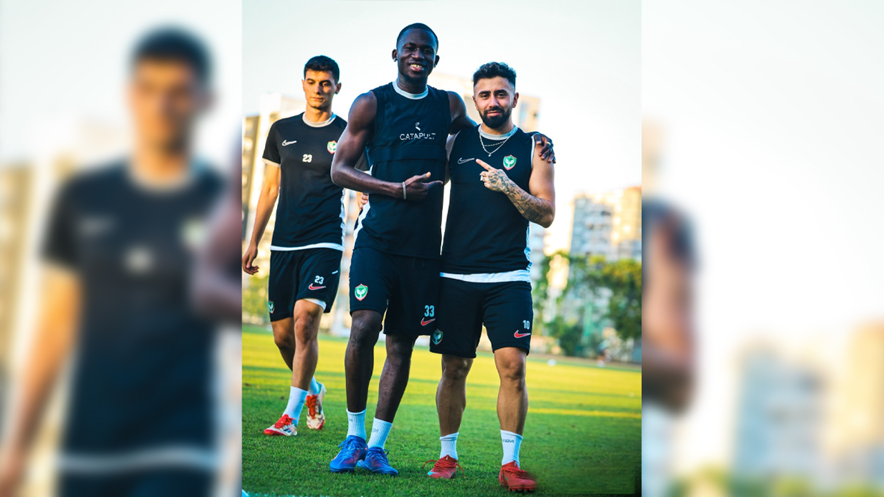 Amedspor'un Futbolcusu Lig Zirvesinde2
