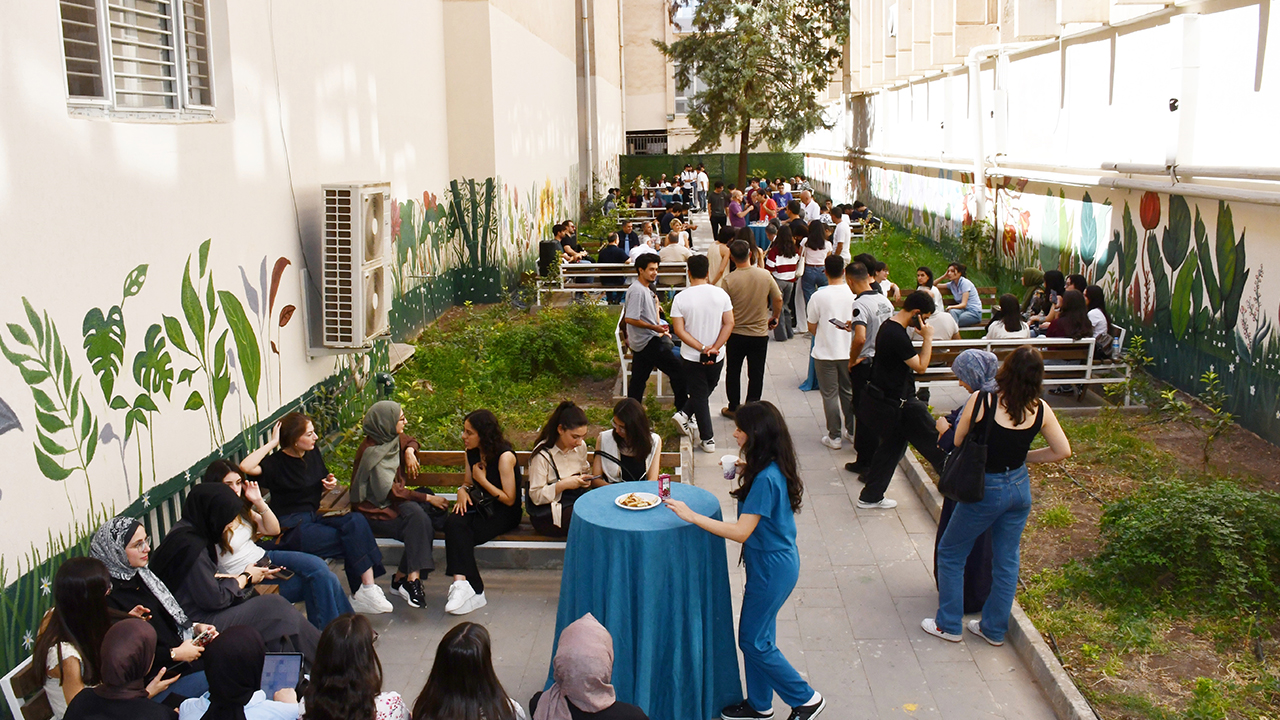 Dicle Üniversitesi’nden “Hoş Geldiniz” Etkinliği