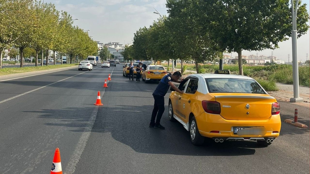 Diyarbakir Yolcu Kaziklayan Taksiciler1