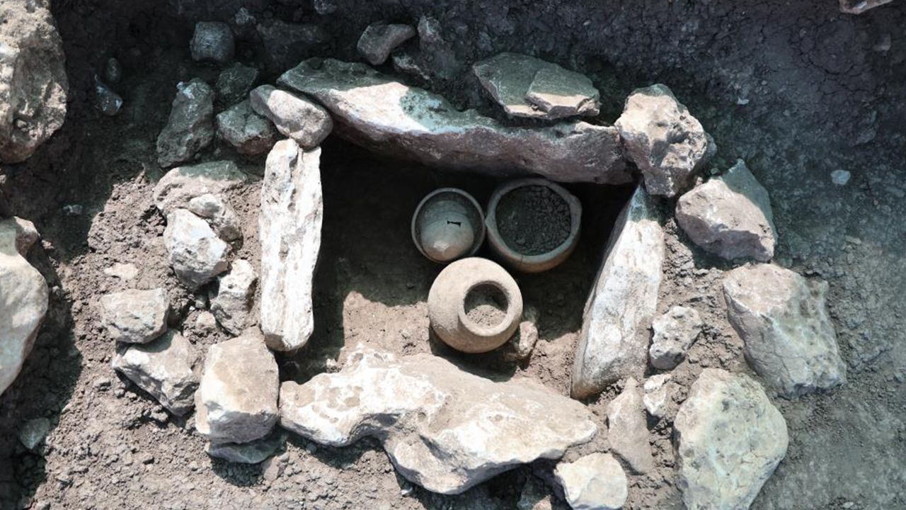 Diyarbakır'da 5 Ve 11 Bin Yıllık Mezarlar Bulundu4