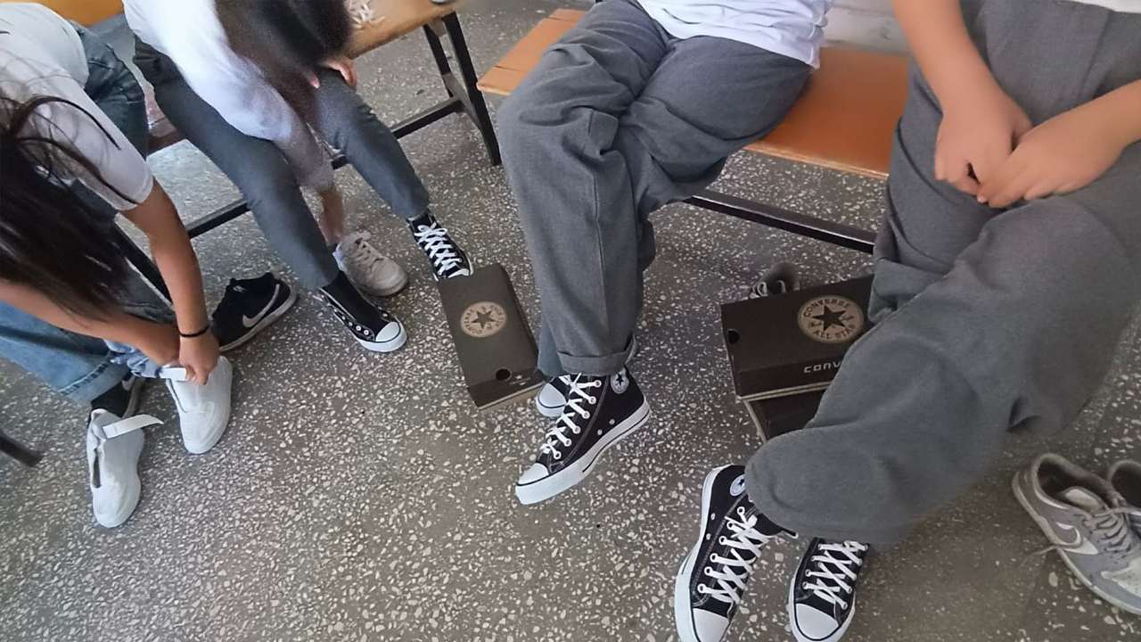 Diyarbakır’da Ggc’den Öğrencilere Giyim Ve Ayakkabı Desteği1