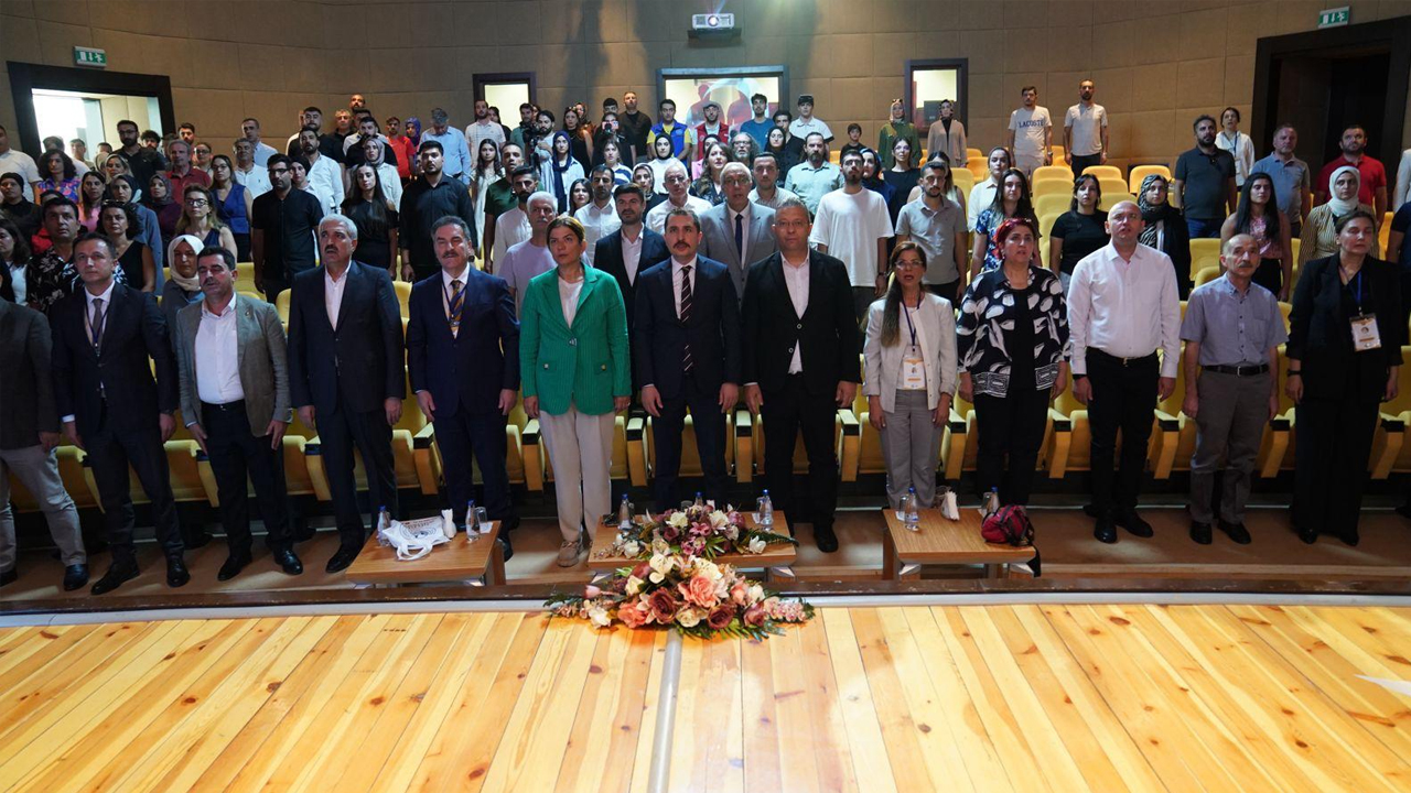 Diyarbakır'da Kültür Sanat Yaşamını Akademiyle Buluşturan Isim4