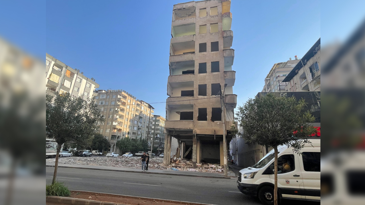 Diyarbakır’da Vatandaşları Tedirgin Eden Yapılar2