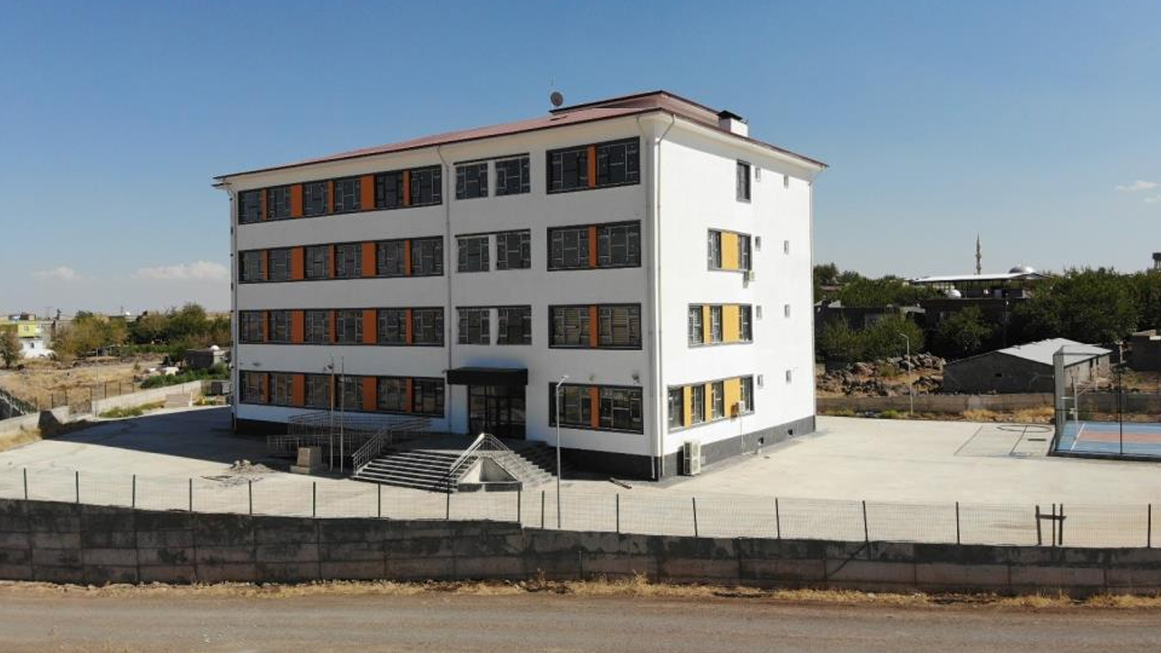 Diyarbakır'daki Okullarda 255 Milyon Liralık Onarım2