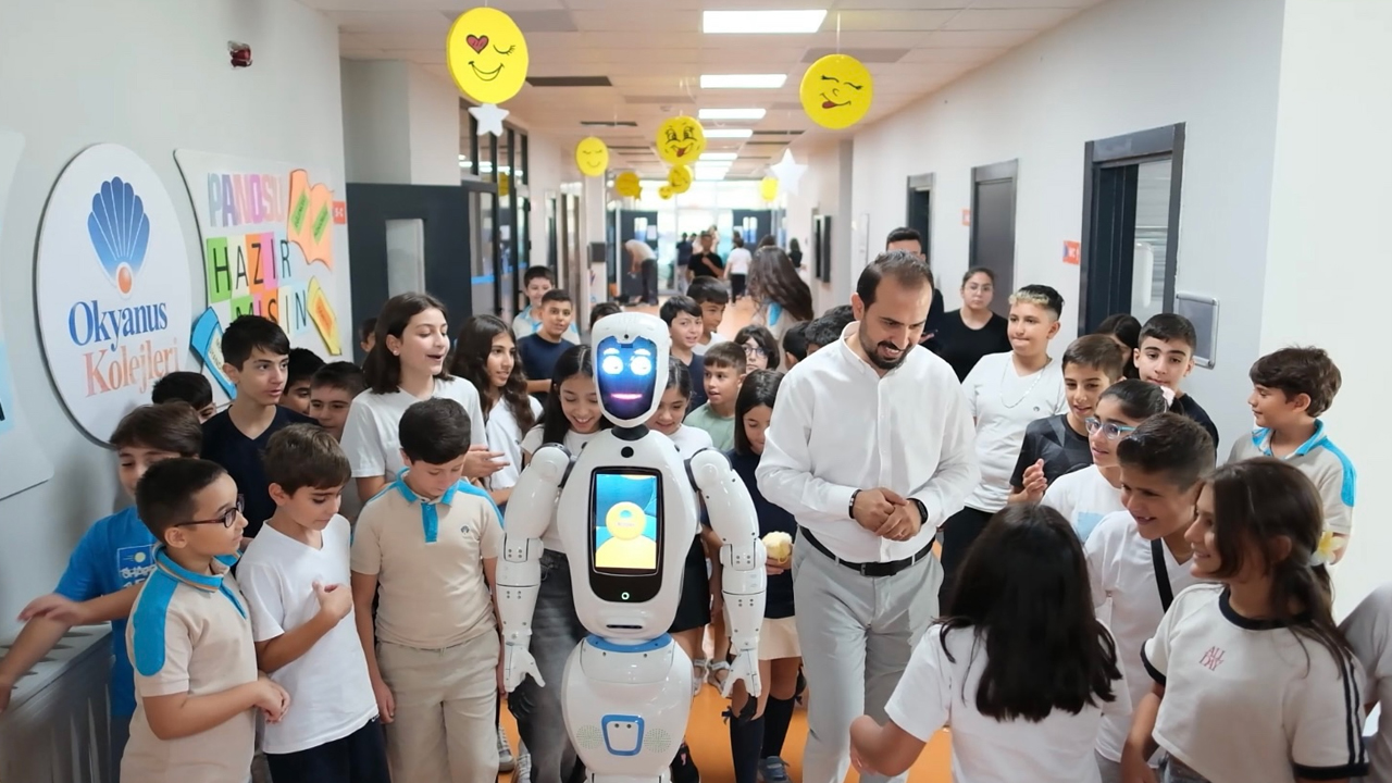 Diyarbakır’ın Ilk Üstün Zekalı Robotu Görücüye Çıktı4