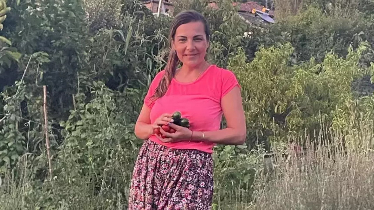 Oyuncu Burcu Kara Tüm Yatırımını Çiftliğe Harcadı, Zeytinyağı Üretimine Geçti 3
