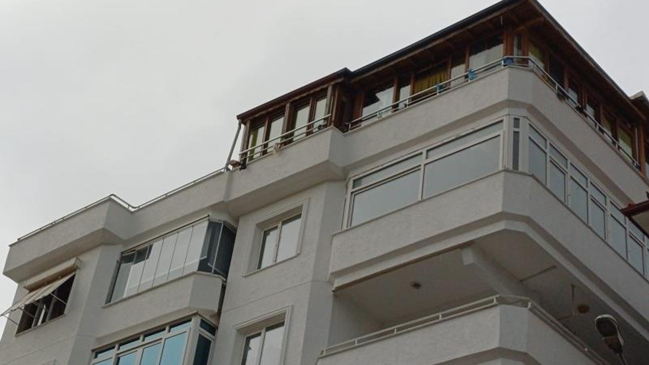 Ünlü Sanatçının Kahreden Ölümü!