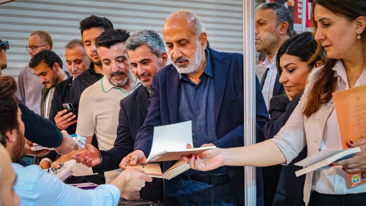 Amedspor Kitap Fuari