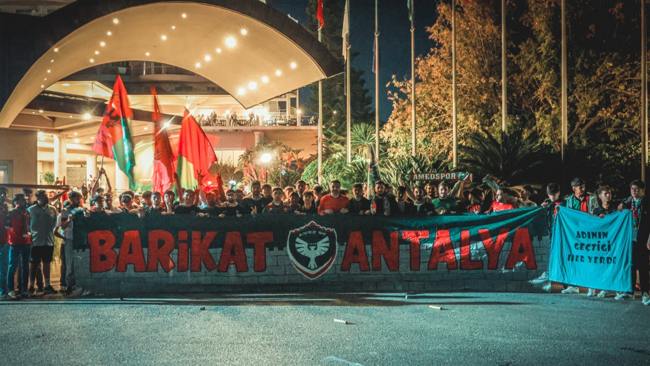 Amedspor Taraftarından Deniz Undav Ve Sakarya Açıklaması2