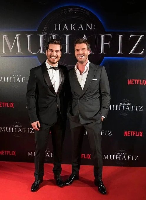 Çağatay Ulusoy Ile Kıvanç Tatlıtuğ Komşu Oldu-1