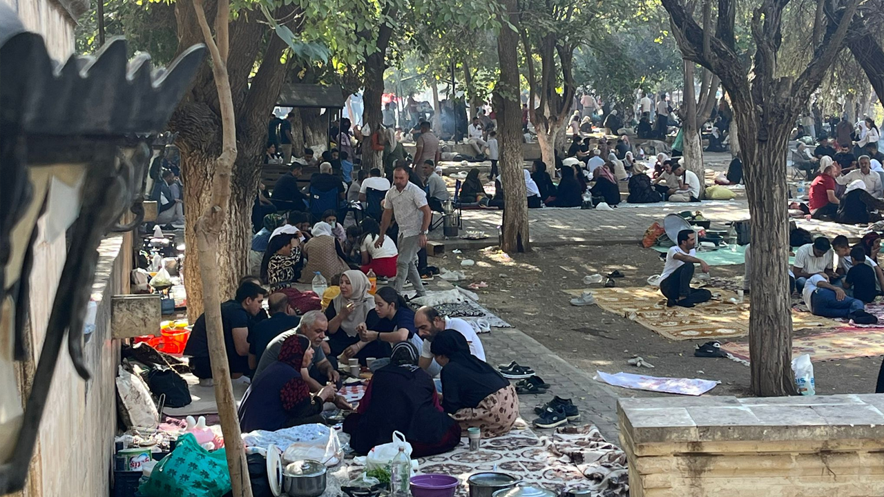 Çocuğu Olmayan Diyarbakırlılar Bu Türbeye Akın Ediyor4