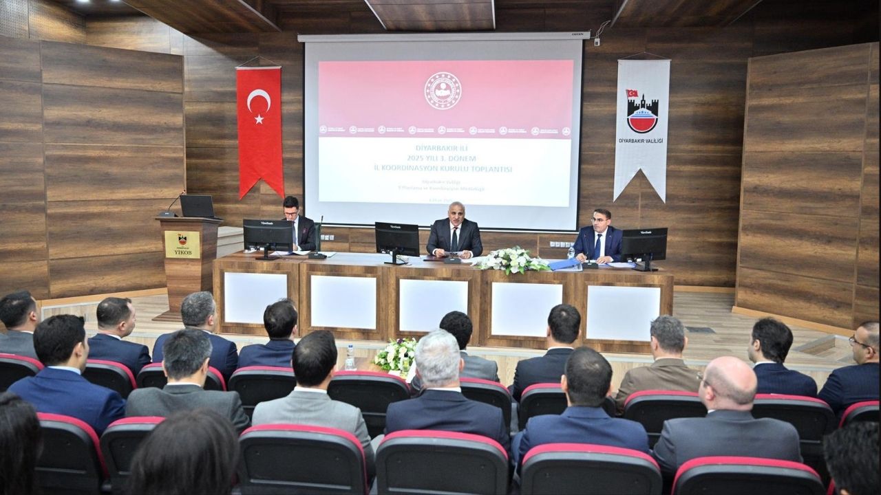 Diyarbakir Valisi-1