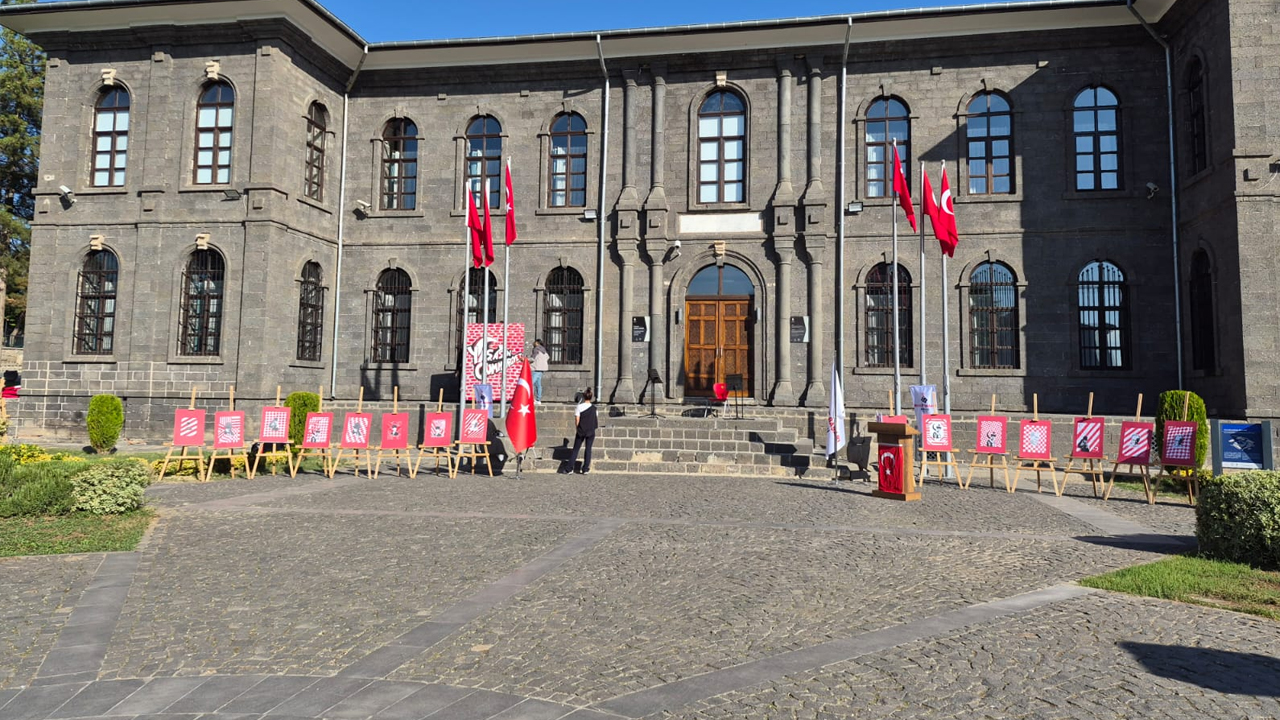 Diyarbakır'da 29 Ekim Yürüyüşü