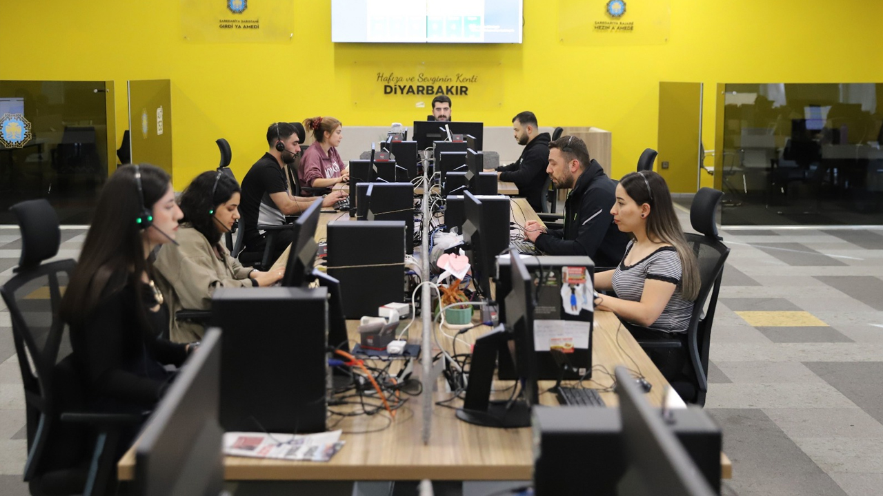 Diyarbakır’da Alo 153’Te, 25 Bin Kürtçe Çağrı Alındı