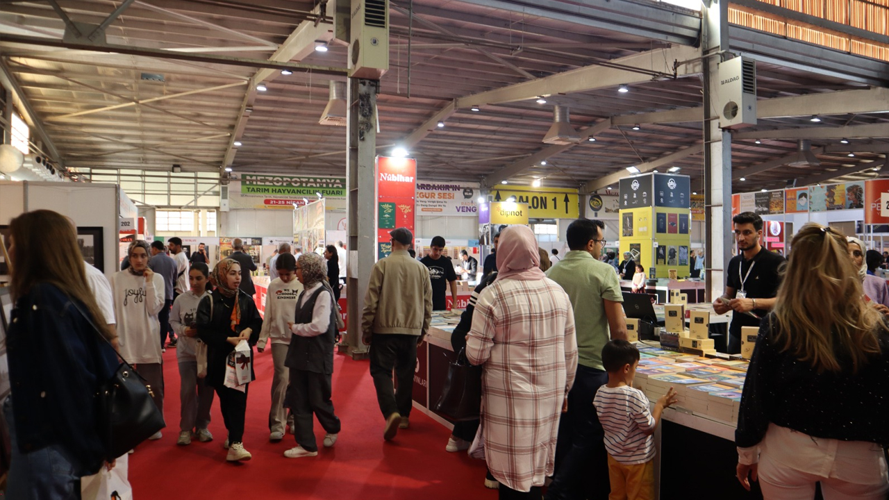Diyarbakır'da Çok Dilli Fuar6