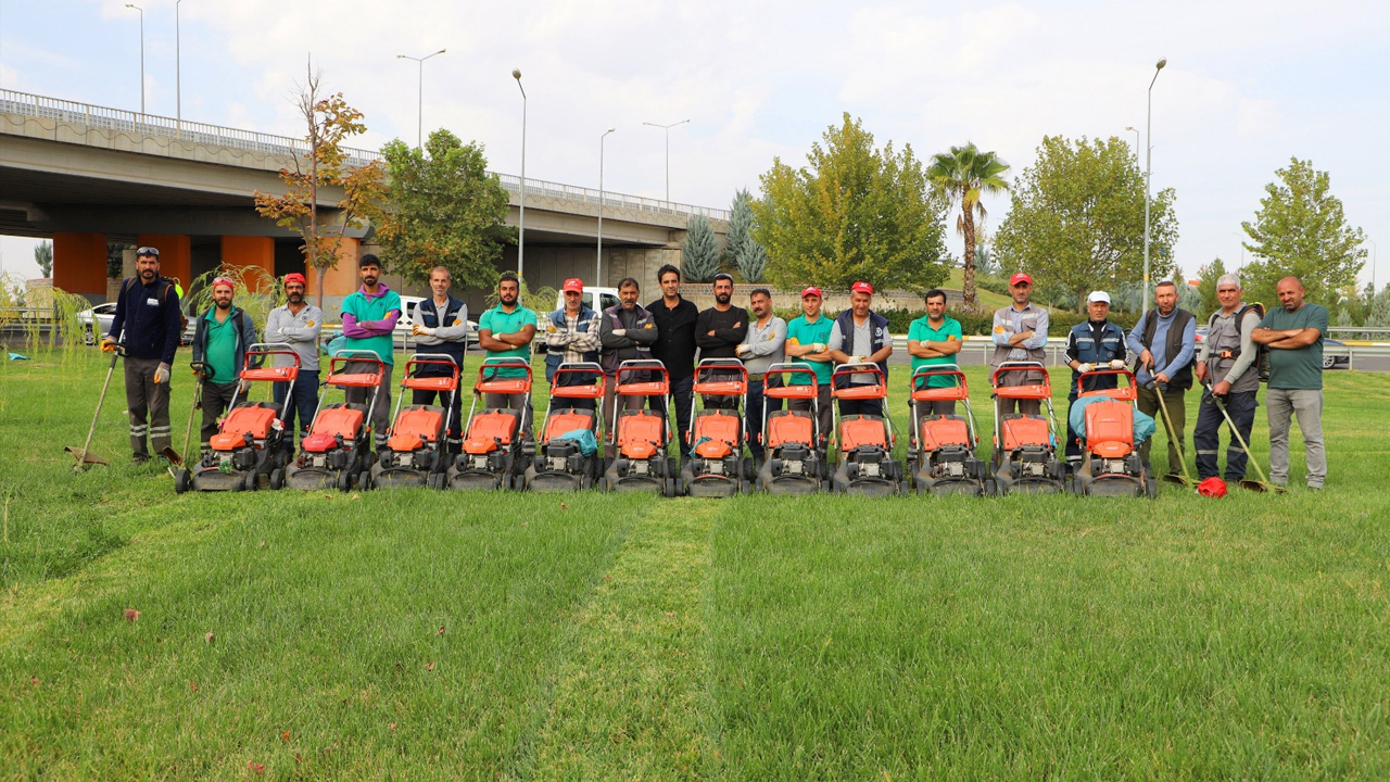 Diyarbakır’da Ekipler Budama Seferberliğinde