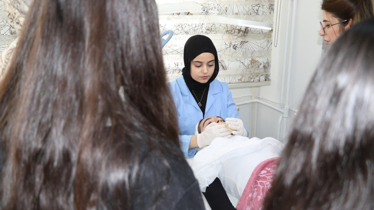 Diyarbakır’da Fabrika Gibi Bir Okul2