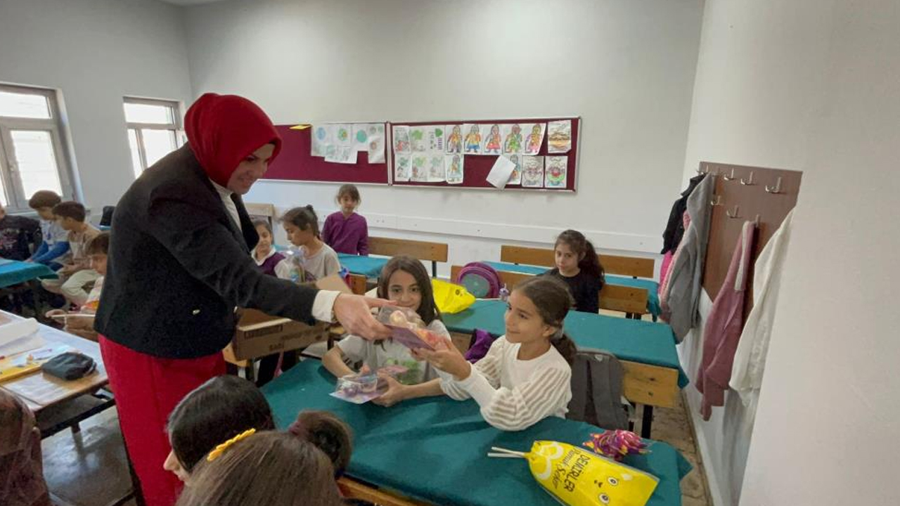 Diyarbakır’da Kadın Muhtardan Örnek Davranış1