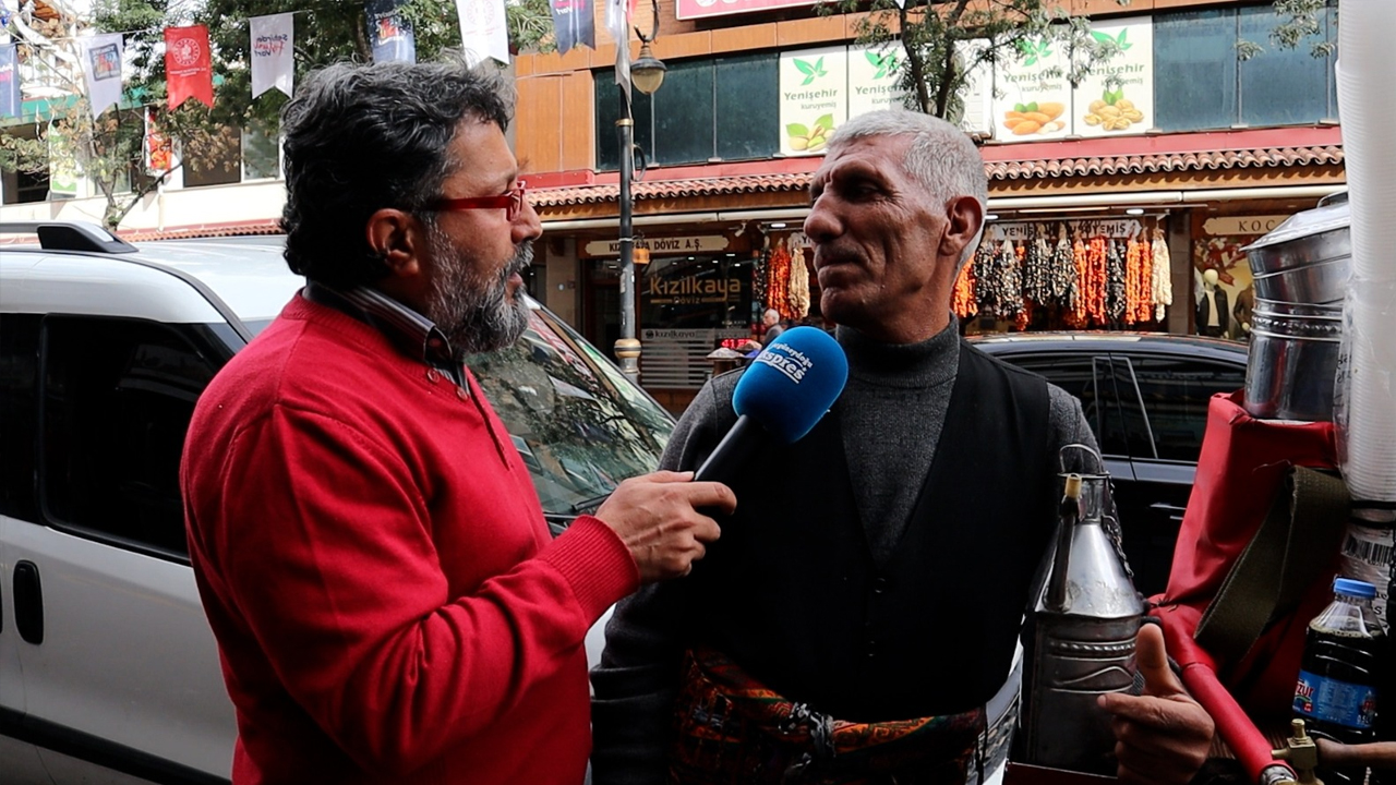 Diyarbakır'da Manilerle Şifa Dağıtan Şerbetçi2