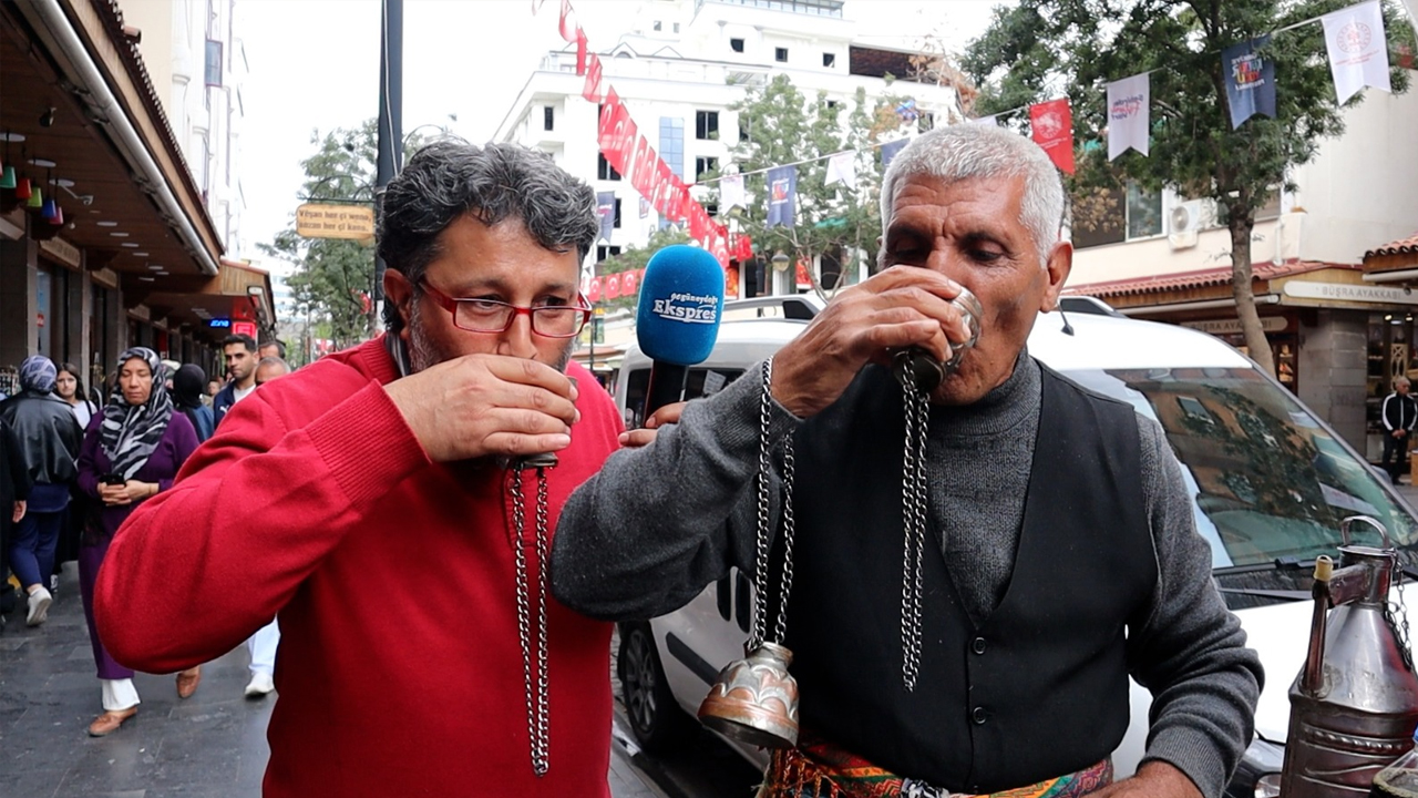 Diyarbakır'da Manilerle Şifa Dağıtan Şerbetçi4