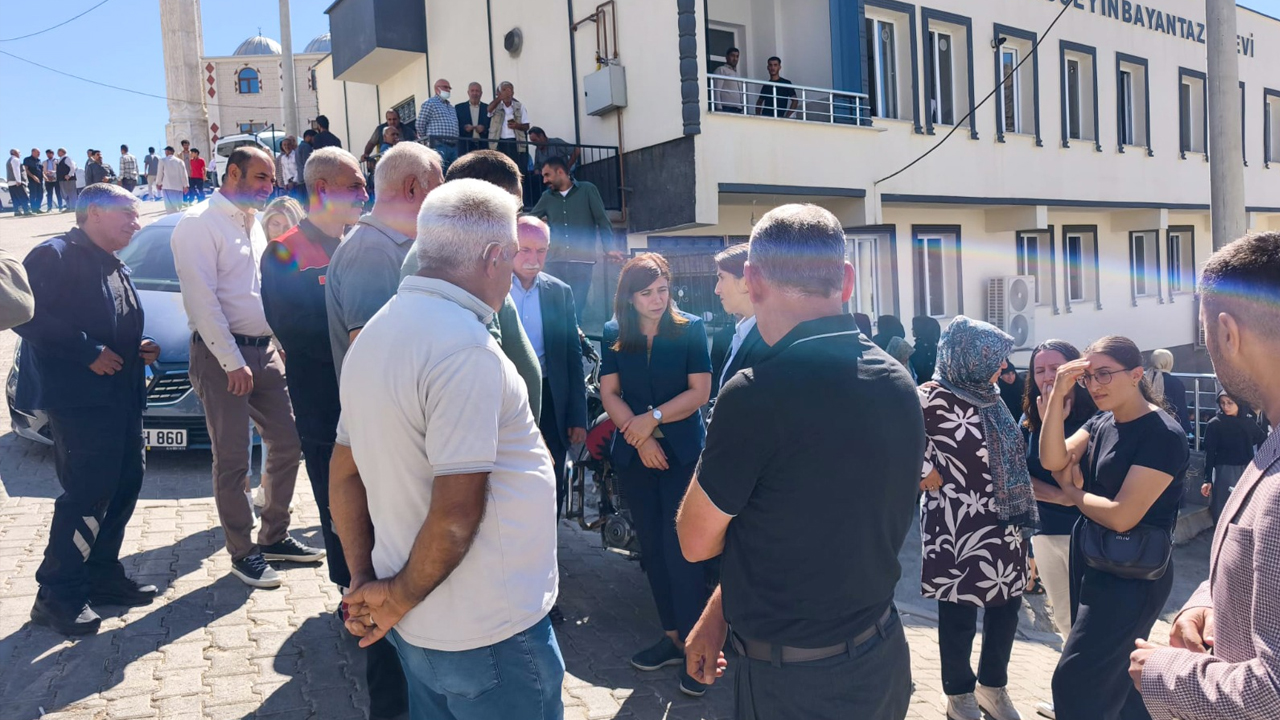 Diyarbakır’daki Faciada Ölen 4 Kuzenin Taziyesine Yoğun Ilgi