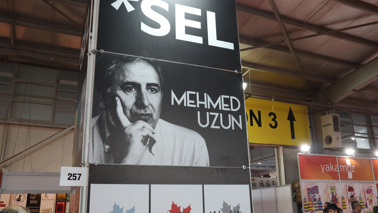 Diyarbakır'daki Kitap Fuarı'nda En Çok Satılan Kitaplar Hangileri4