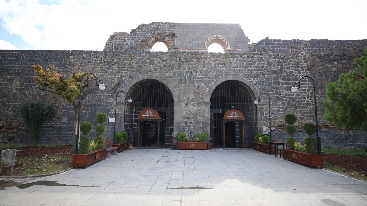 Diyarbakır’ın Tarihi Burcu4