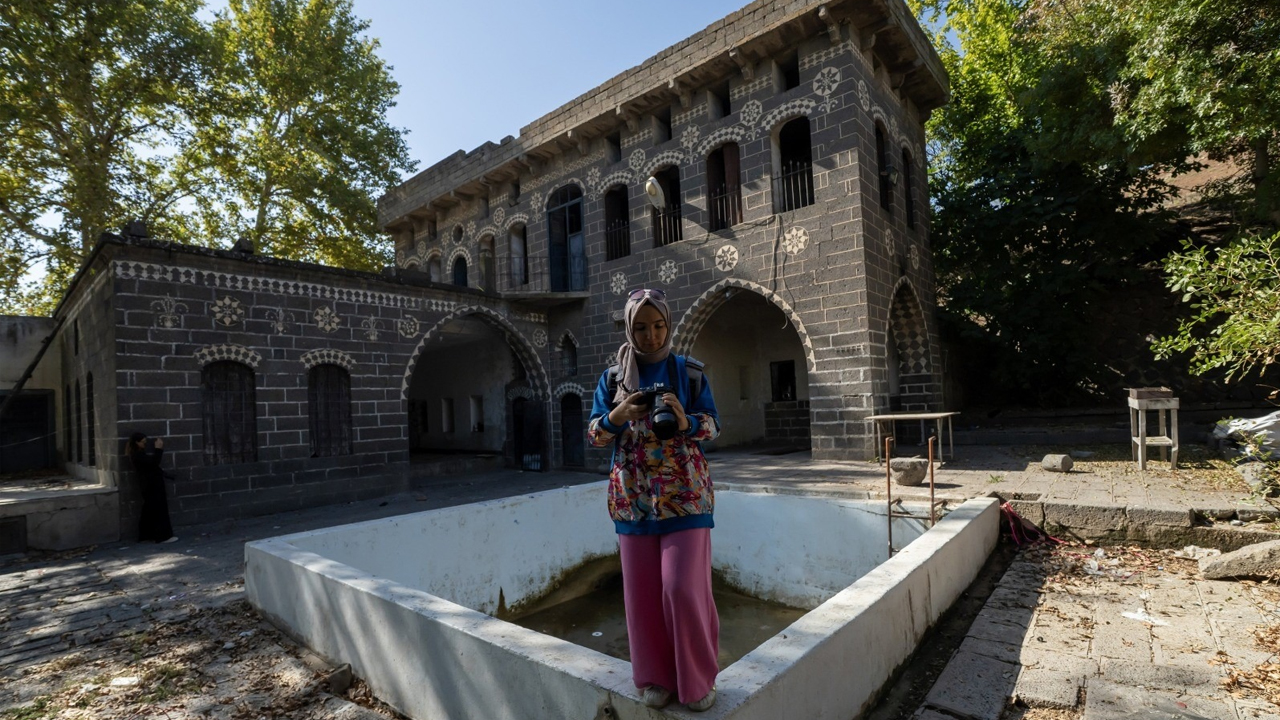 Diyarbakır’ın Tarihini Fotoğraflarla Kayıt Altına Alıyorlar
