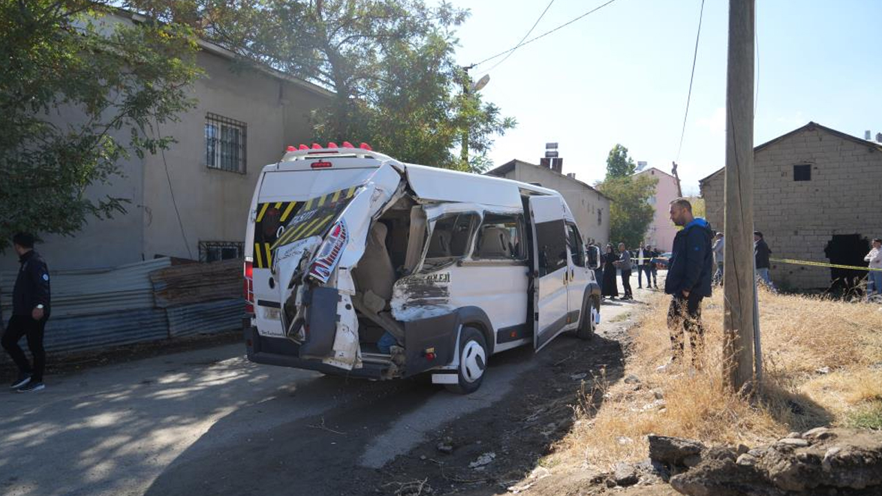 Muş’ta Tren Öğrenci Servisini Biçti