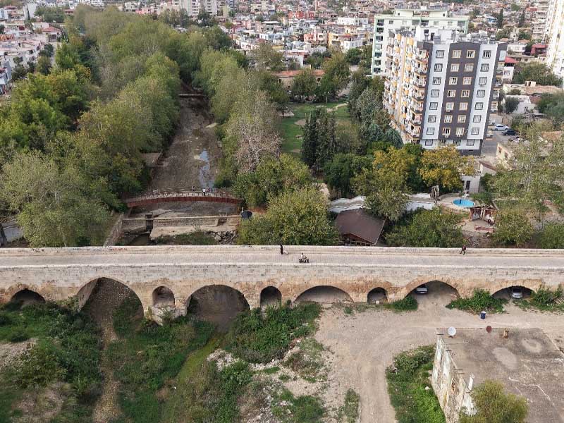 Ziyaretçi Akınına Uğrayan Tarihi Ve Doğal Alan Kurudu!2