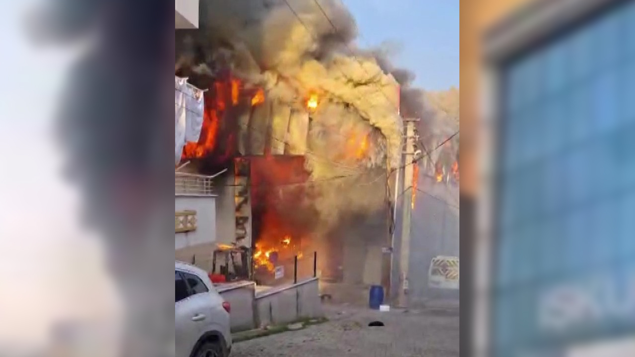 6 Kişinin Öldüğü Yangının Nedeni Araştırılıyor2