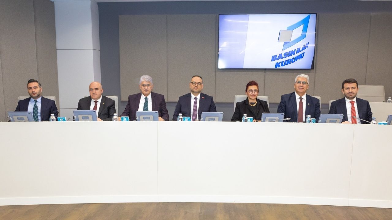 Bik Genel Muduru Cay2