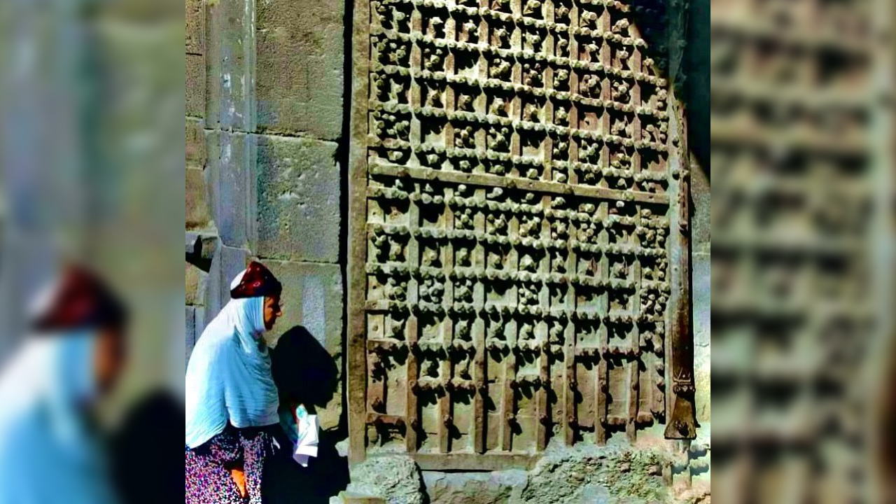 Derîyê Romî’nin Hümayun Kapısı1