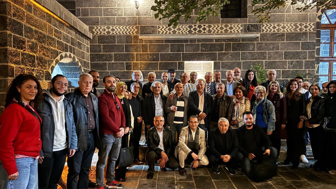 Di̇tav Seçimlerinde Şeyhmus Diken Yeniden Başkan Oldu