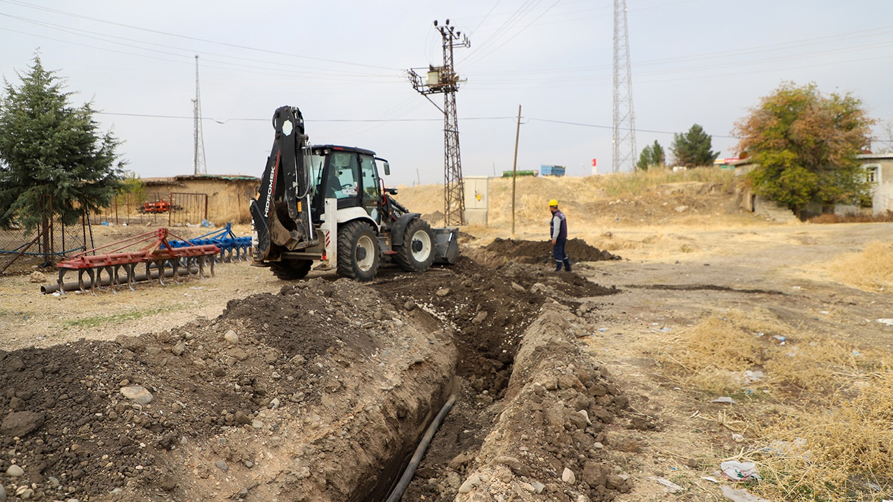 Diyarbakır Di̇ski̇’den, Silvan’a 2 Bin 800 Metre Içme Suyu Hattı2