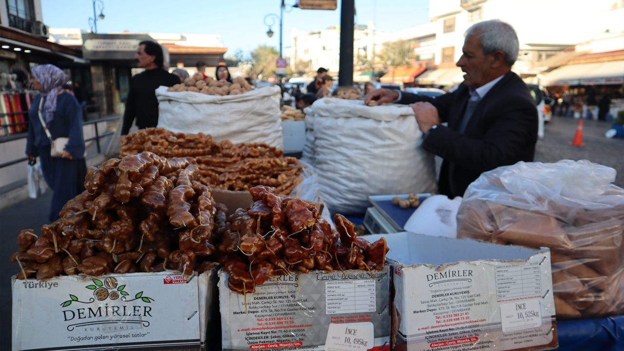 Diyarbakır Sokakları Bu Kez Ciğer Değil, Ceviz Ve Pestil Koktu4