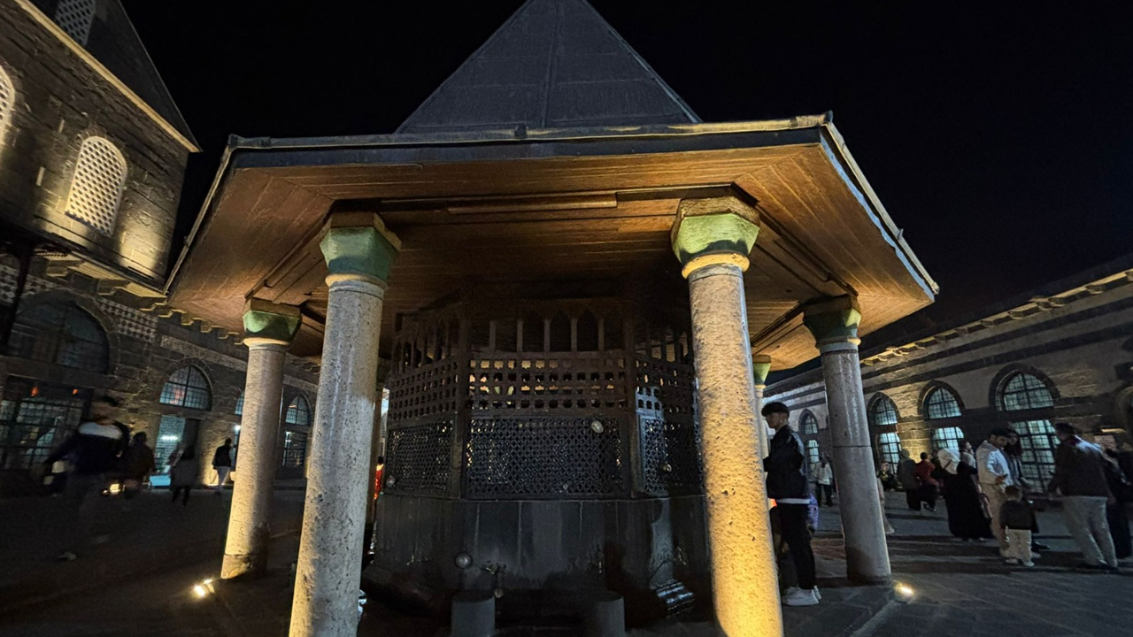 Diyarbakır Ulu Cami’de Akşam Büyüsü4