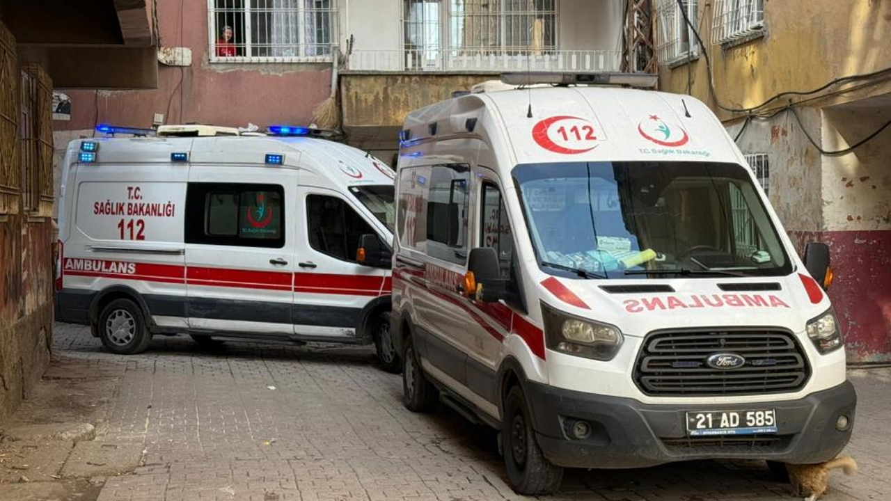 Diyarbakır'da 6 Katlı Binada Yangın