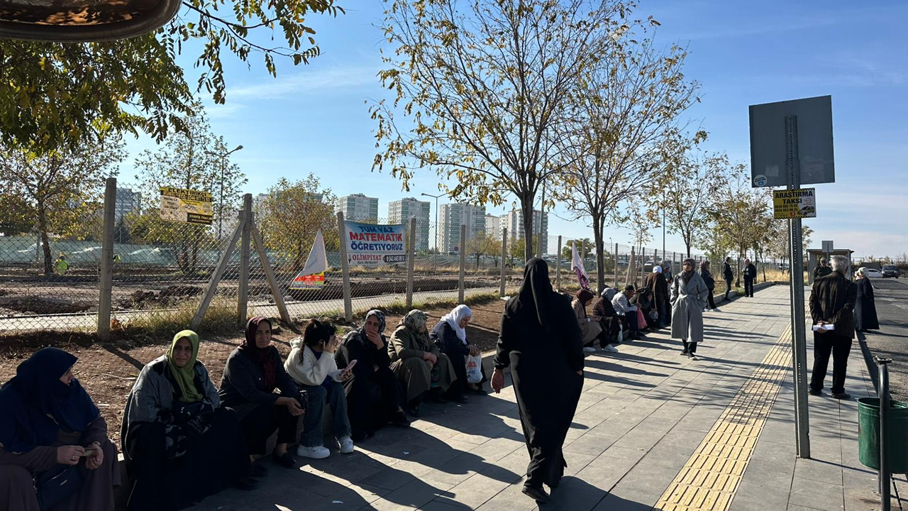 Diyarbakır’da Çevre Illere De Hizmet Veren Hastanede Durak Krizi!2