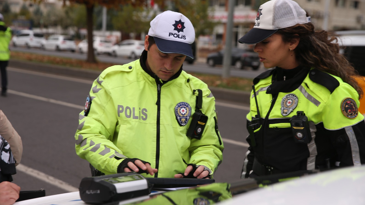 Diyarbakır'da Dron Destekli Trafik Denetimi2