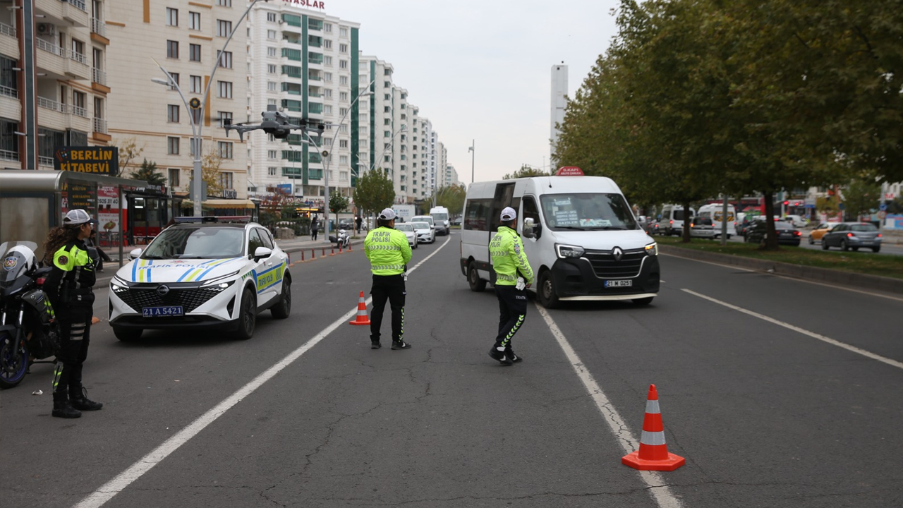 Diyarbakır'da Dron Destekli Trafik Denetimi4