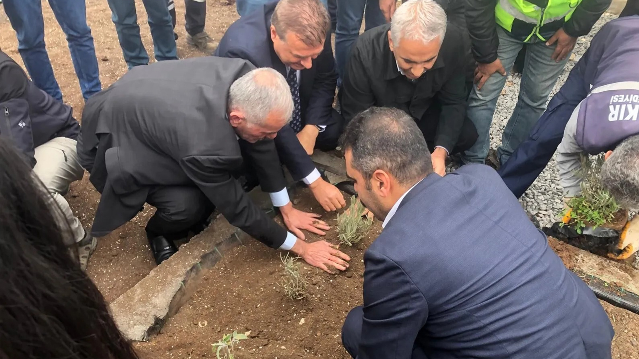 Diyarbakır’da Eş Başkan Doğan Hatun Açıkladı1