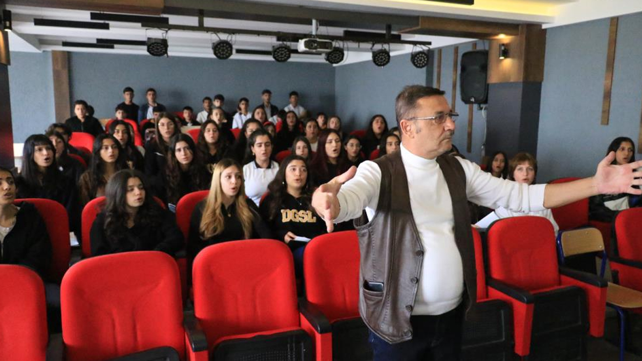 Diyarbakır’da Özel Günler Sanatla Anlam Kazanıyor1