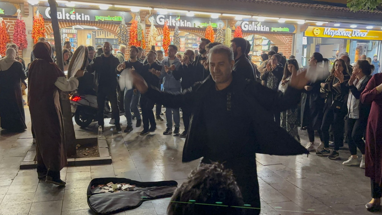 Diyarbakır'da Sanatın Kalbi, Sur Sokaklarında Atıyor3