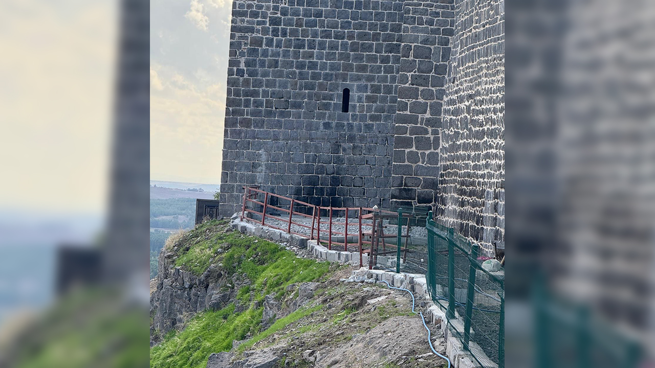 Diyarbakır’da Zabıtadan Tarihi Sur’u Koruma Operasyonu!3