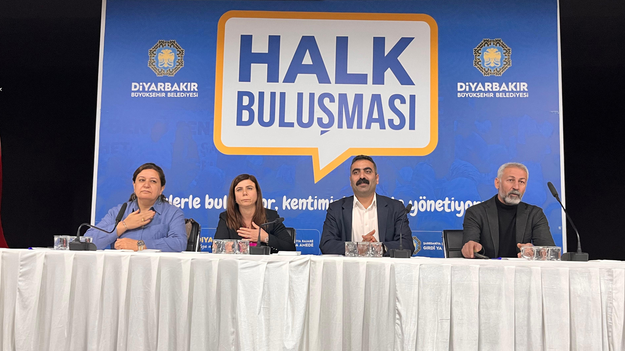 Diyarbakır’daki Halk Toplantısı Başladı5