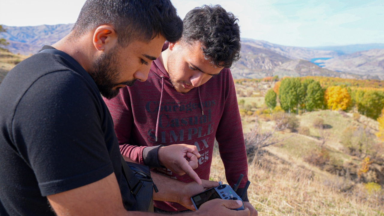Diyarbakırlı Genç, Kaybolan Hayvanları Dronla Buluyor1