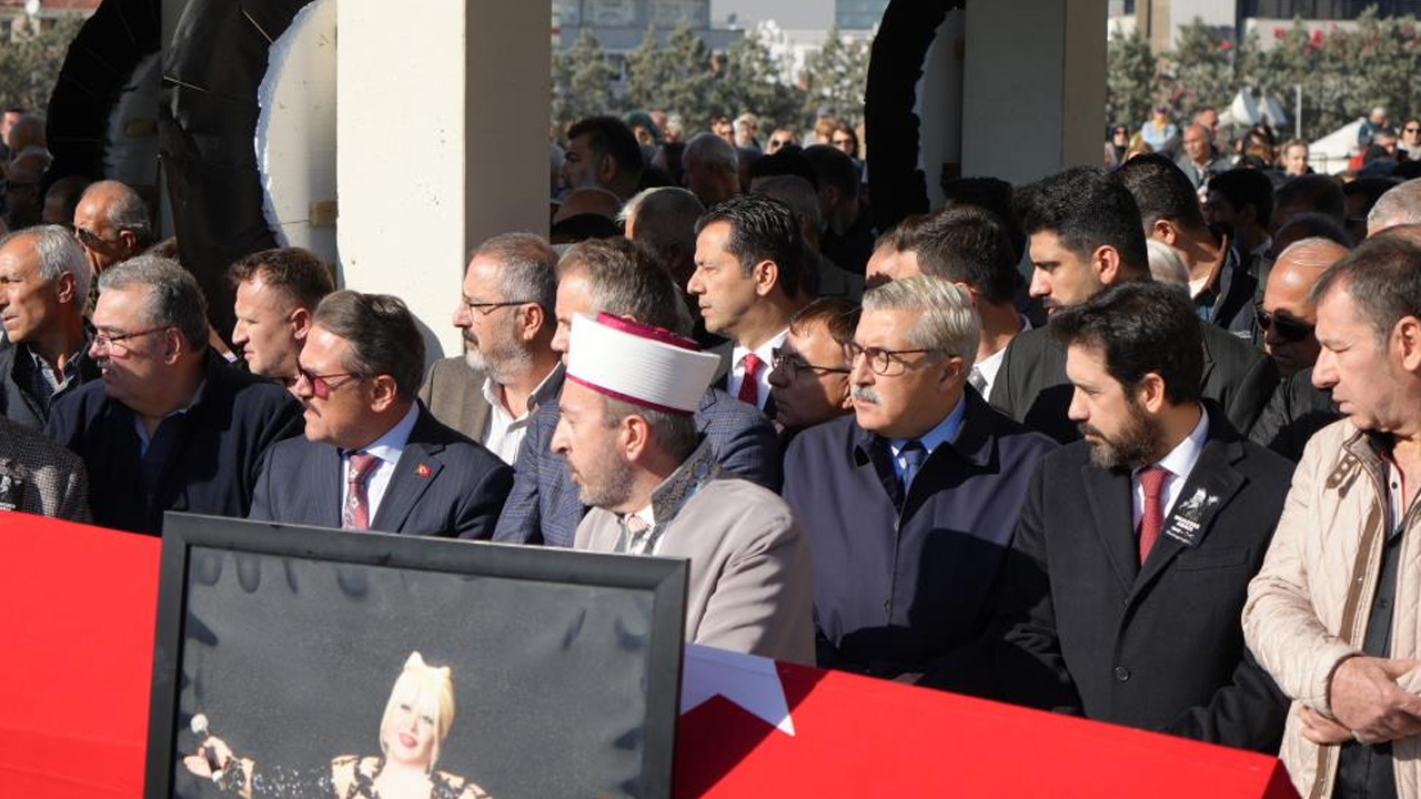 Muazzez Abacı Son Yolculuğuna Uğurlandı1